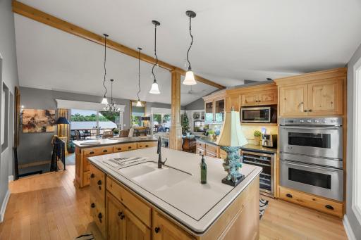 830 Lakewood Drive SW, Hutchinson, MN 55350