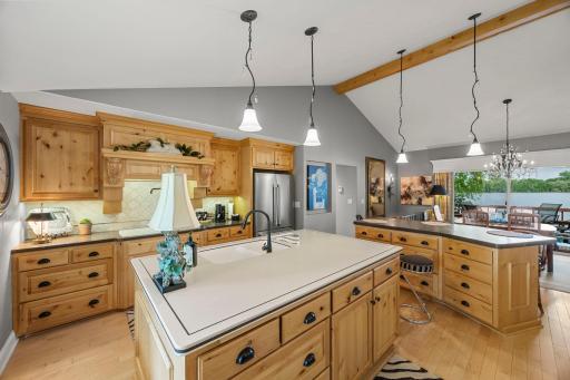 830 Lakewood Drive SW, Hutchinson, MN 55350