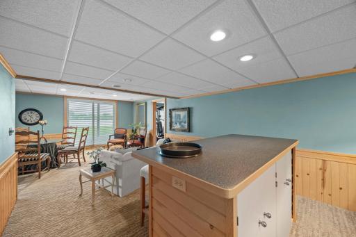830 Lakewood Drive SW, Hutchinson, MN 55350