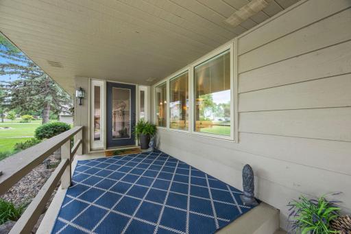 830 Lakewood Drive SW, Hutchinson, MN 55350