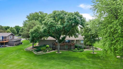 830 Lakewood Drive SW, Hutchinson, MN 55350