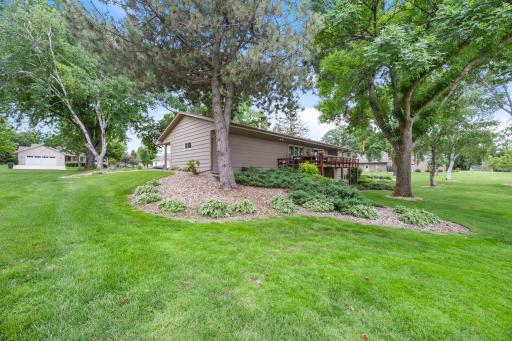 830 Lakewood Drive SW, Hutchinson, MN 55350