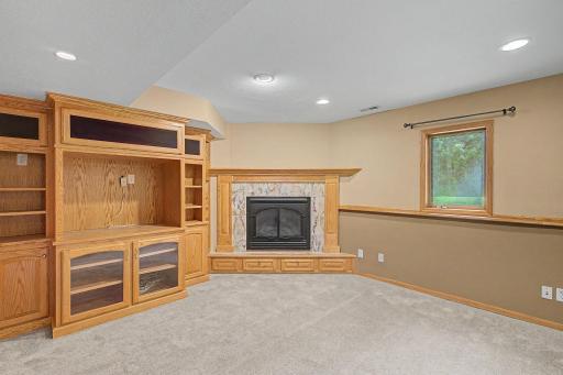 12225 60th Place N, Minneapolis, MN 55442