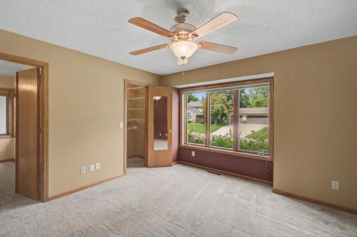 12225 60th Place N, Minneapolis, MN 55442