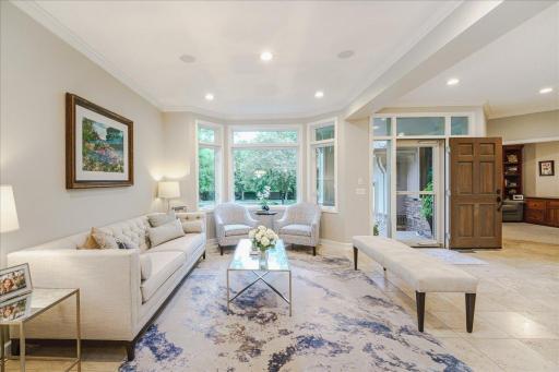 17812 Bearpath Trail, Eden Prairie, MN 55347