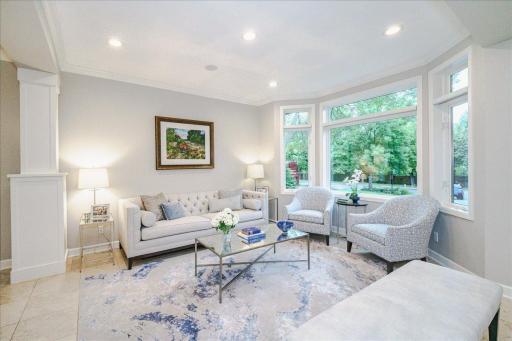 17812 Bearpath Trail, Eden Prairie, MN 55347