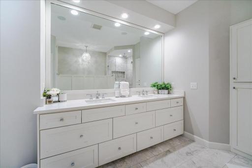 17812 Bearpath Trail, Eden Prairie, MN 55347