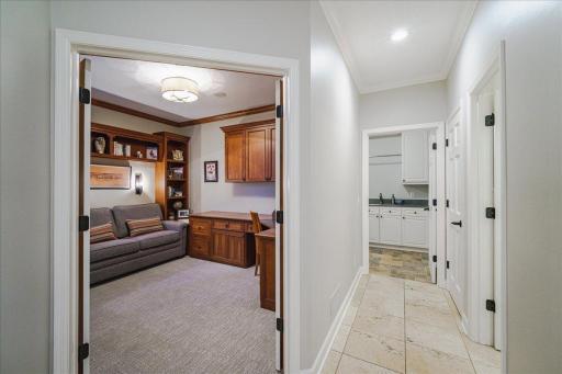 17812 Bearpath Trail, Eden Prairie, MN 55347