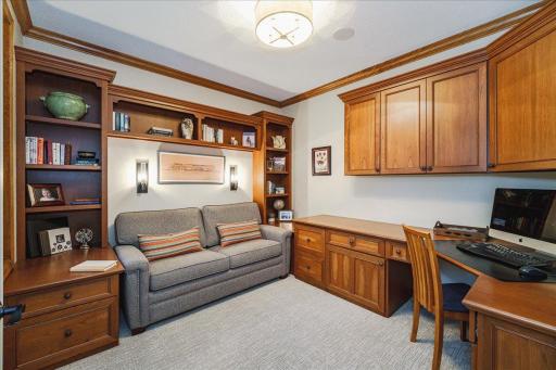 17812 Bearpath Trail, Eden Prairie, MN 55347