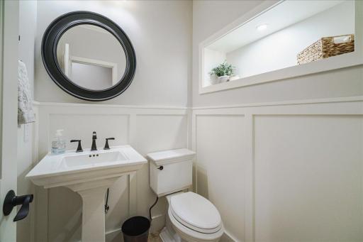 17812 Bearpath Trail, Eden Prairie, MN 55347