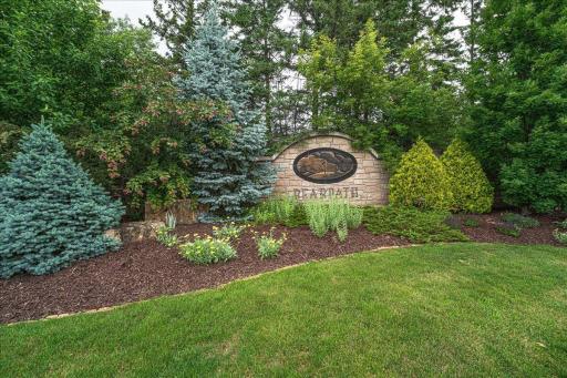 17812 Bearpath Trail, Eden Prairie, MN 55347