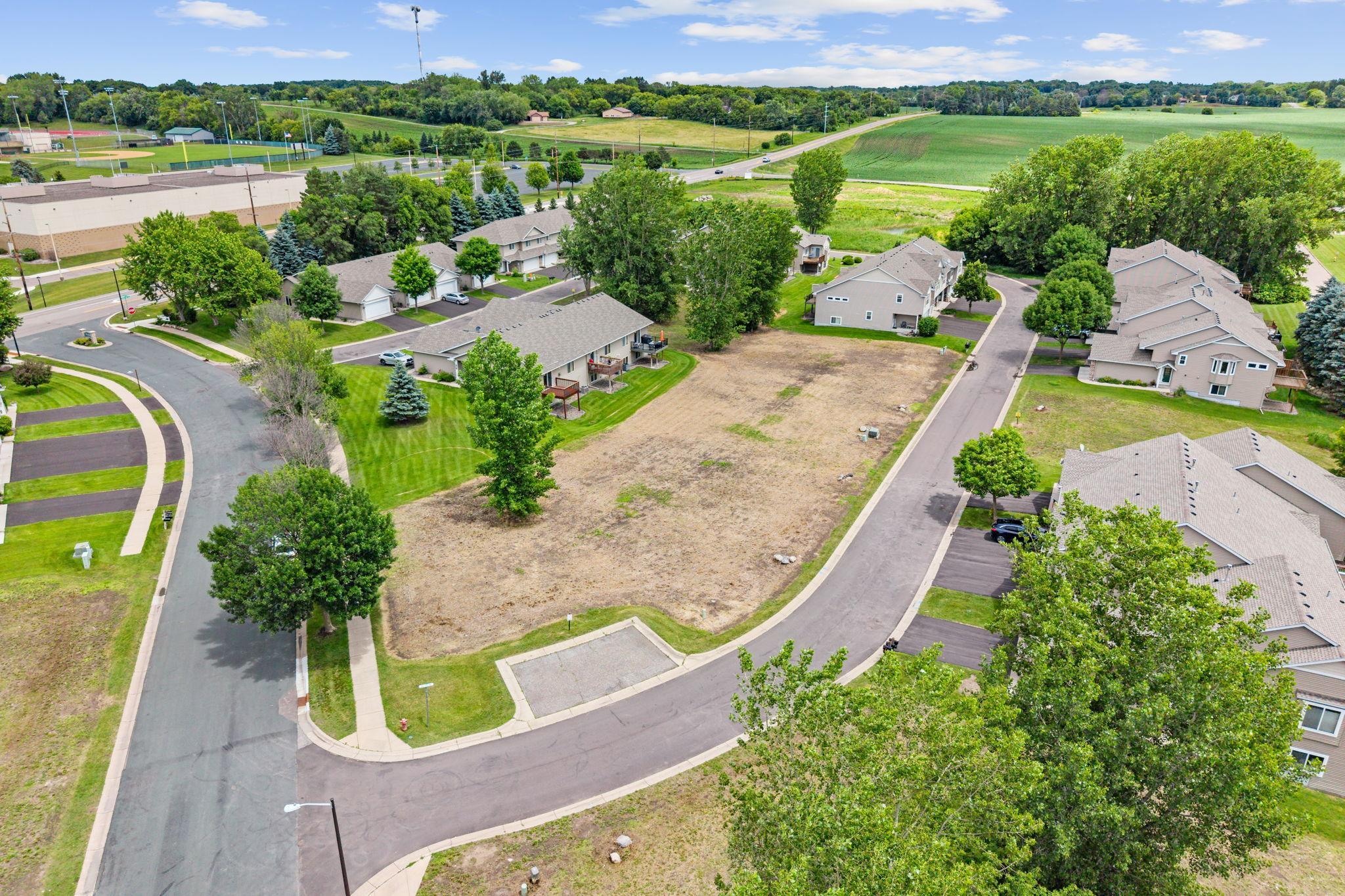 18-web-or-mls-7624 Red Fox Terrace-18.jpg