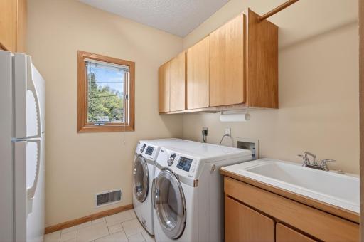 523 Wildwood Avenue, Saint Paul, MN 55110
