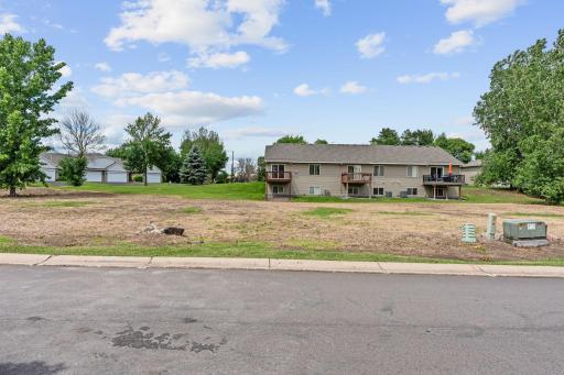 7621 Red Fox Trail, Rockford, MN 55373