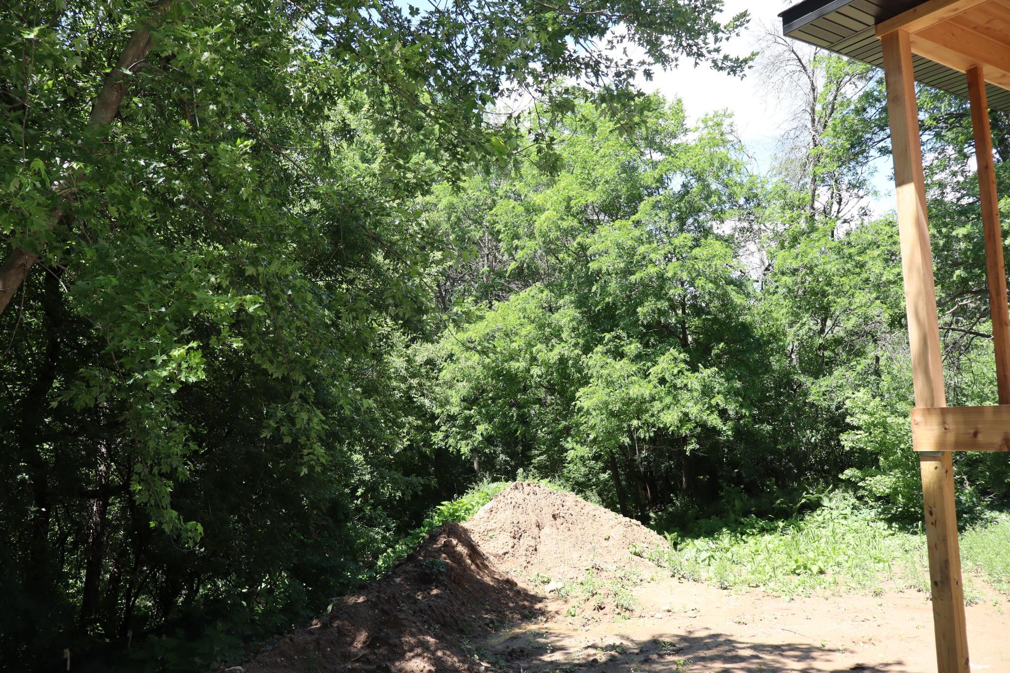 Totally Wooded/Private Back Yard