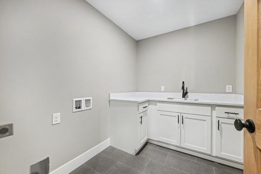 4044 Merriam Road, Hopkins, MN 55305