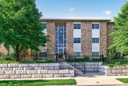 Photo for 5911 Oxford Street, 7, Minneapolis, MN 55416 - listing #7097721 5911 Oxford Street, 7, Minneapolis, MN 55416