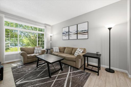 10512 8th Avenue N, Minneapolis, MN 55441