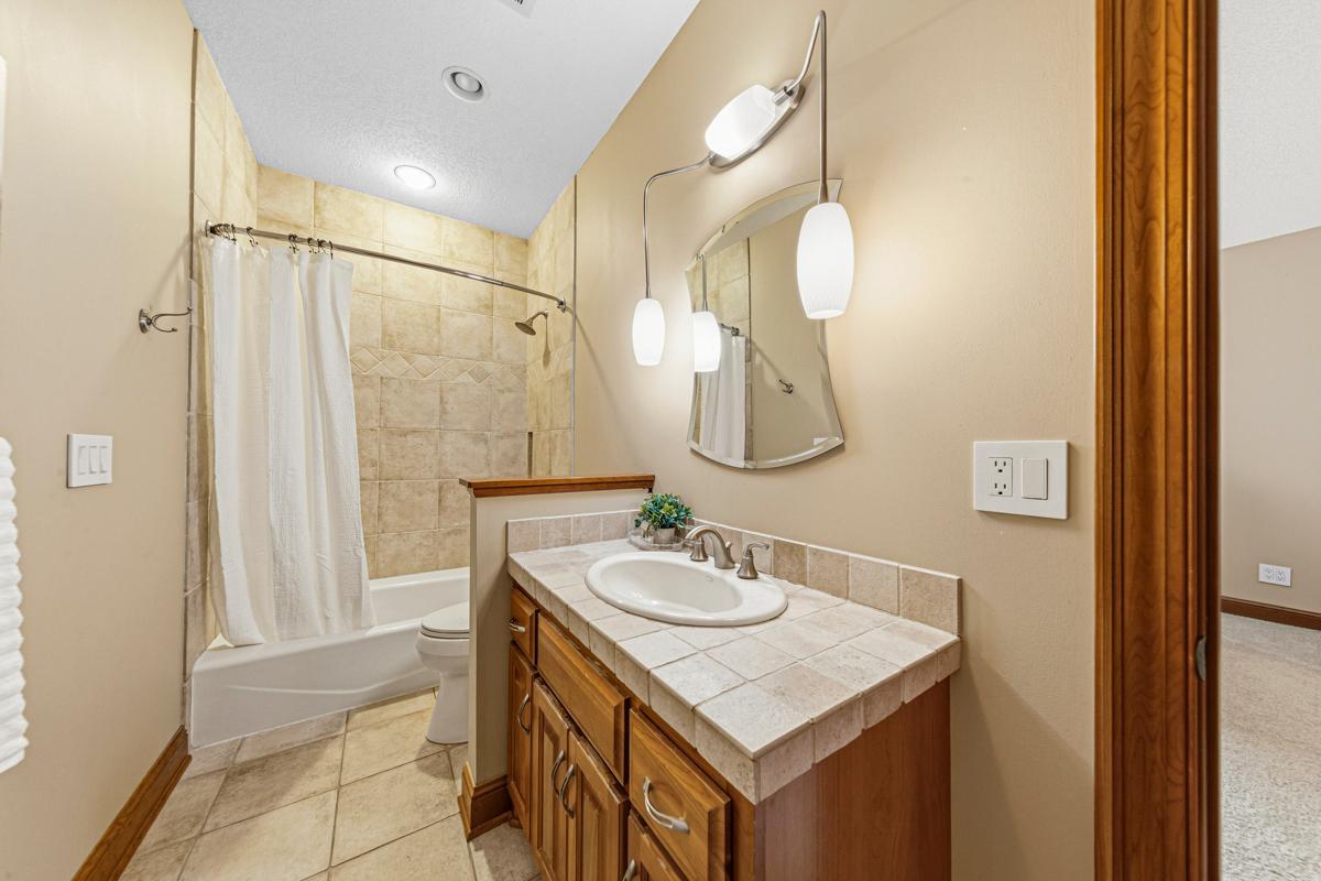 Ensuite.
