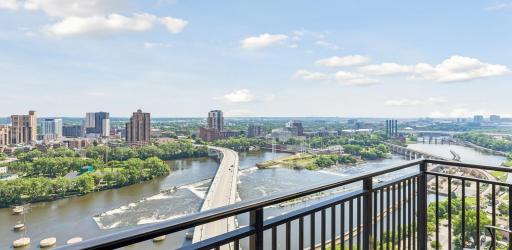 100 3rd Avenue S, 2301, Minneapolis, MN 55401