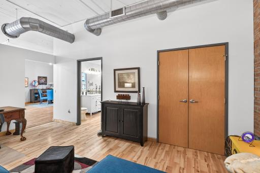 250 Park Avenue, 502, Minneapolis, MN 55415