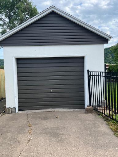 865 Gilmore Avenue, Winona, MN 55987