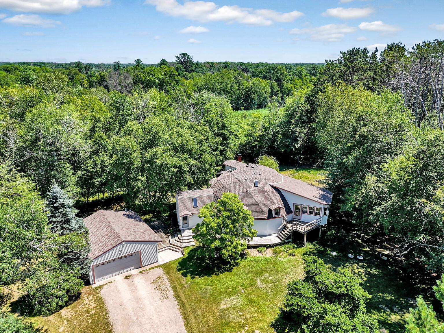 Welcome to 22513 Sunrise Road NE
