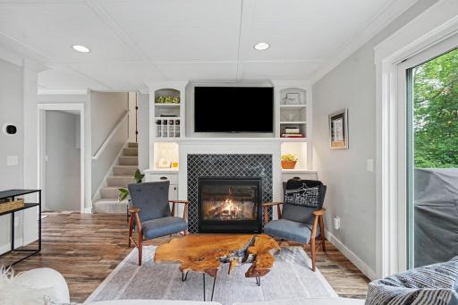 Livingroom: Main-level