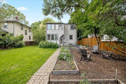 3129 44th Avenue S, Minneapolis, MN 55406