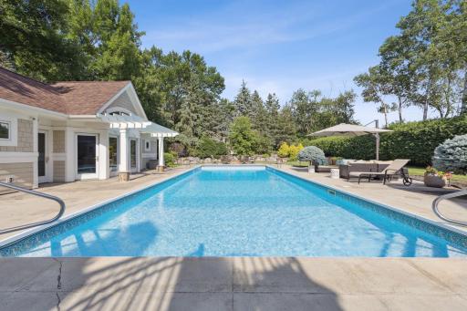 2350 Cherrywood Road, Minnetonka, MN 55305