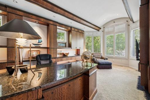 2350 Cherrywood Road, Minnetonka, MN 55305