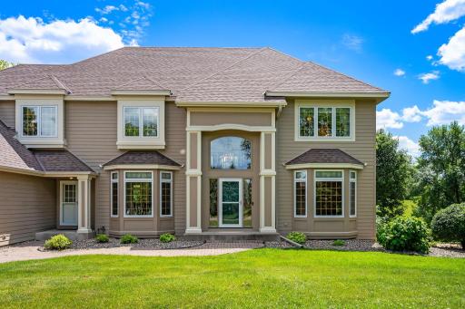 16025 48th Avenue N, Plymouth, MN 55446