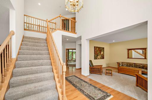 16025 48th Avenue N, Plymouth, MN 55446