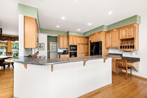 16025 48th Avenue N, Plymouth, MN 55446