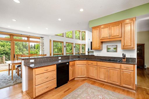 16025 48th Avenue N, Plymouth, MN 55446