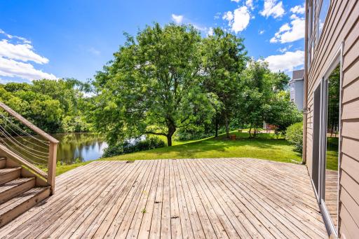 16025 48th Avenue N, Plymouth, MN 55446