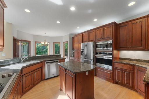 4470 Garland Lane N, Plymouth, MN 55446