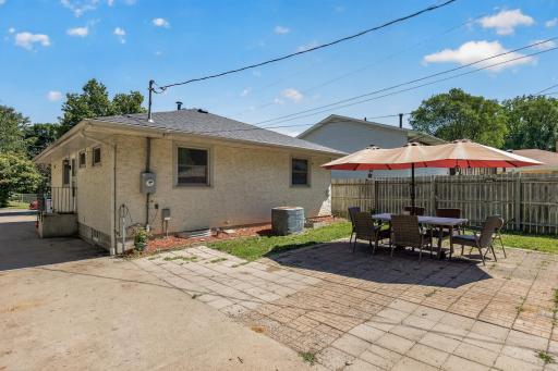 1576 Case Avenue, Saint Paul, MN 55106