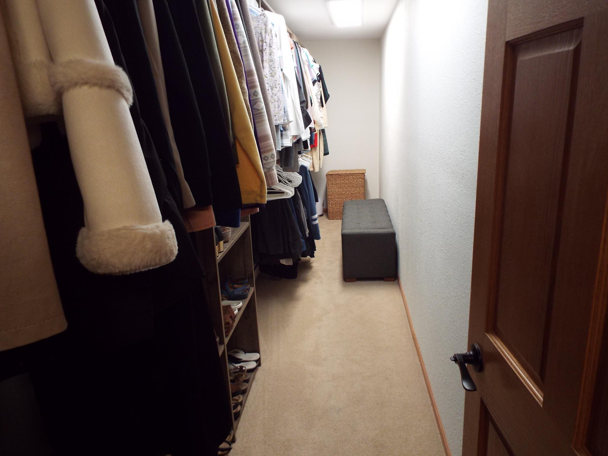 Her closet 100 SF