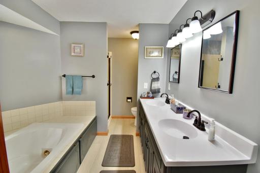 8550 Timberlane Loop NW, Rice, MN 56367
