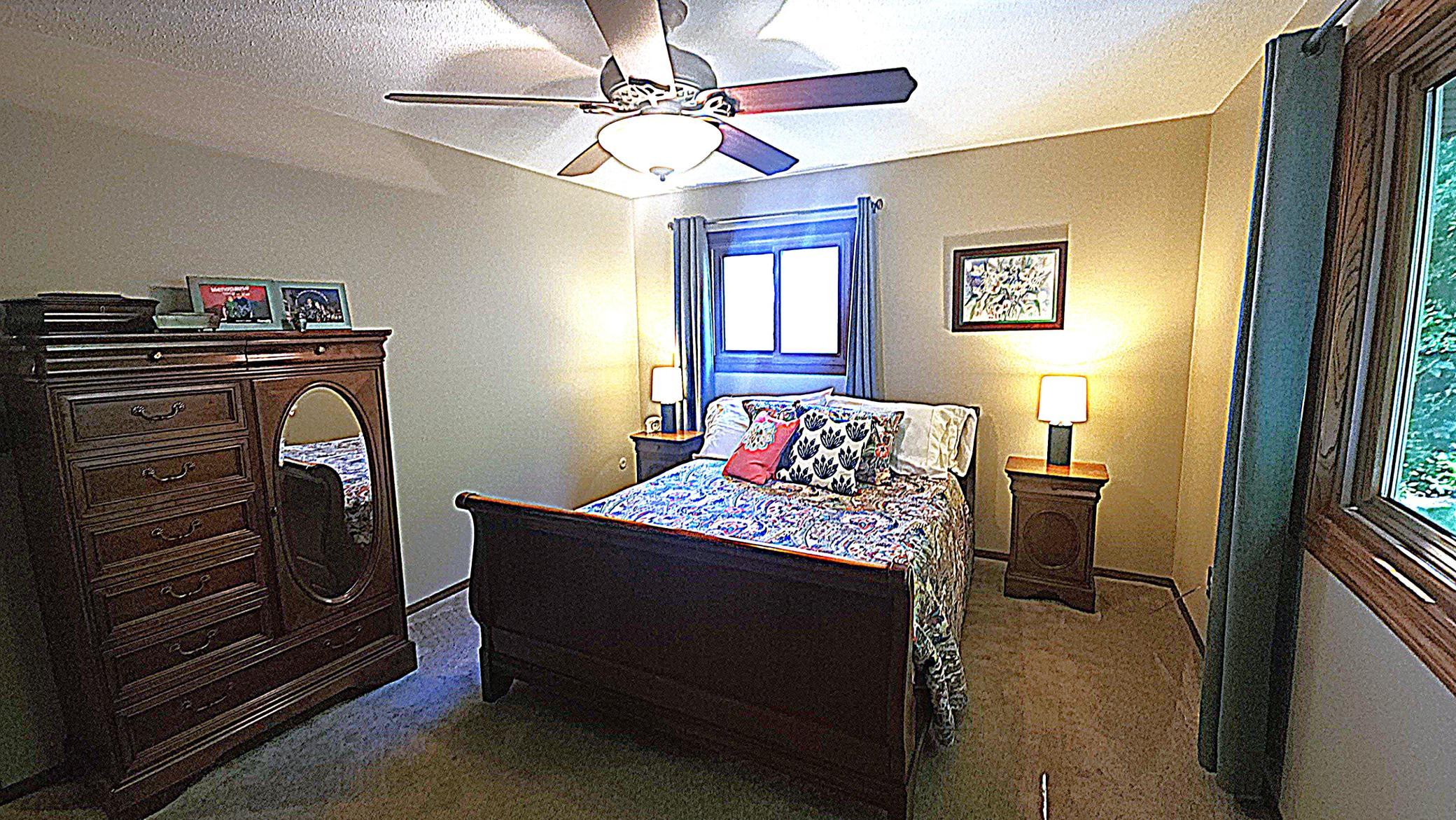 mstbedroom.JPG
