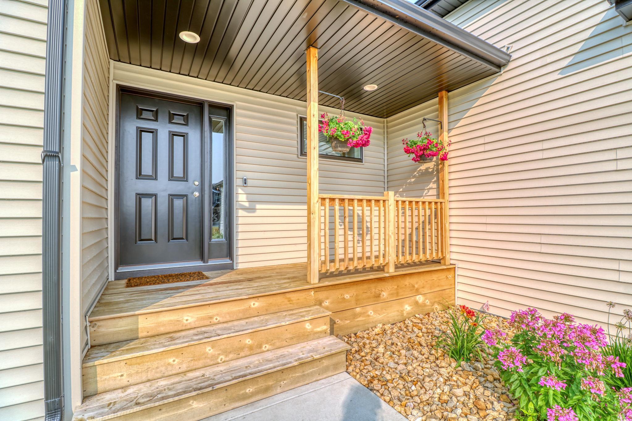 Front Porch - so inviting!