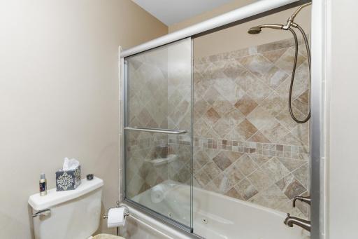 4488 Roberds Lake Trail, Faribault, MN 55021