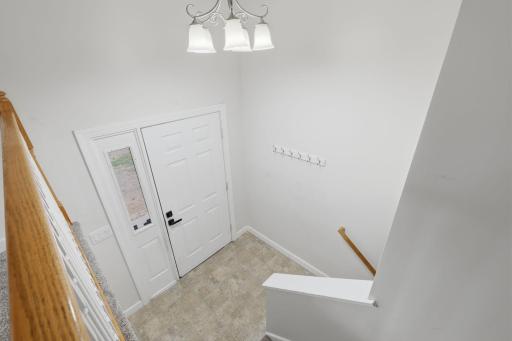 4250 Thornhill Lane, Vadnais Heights, MN 55127
