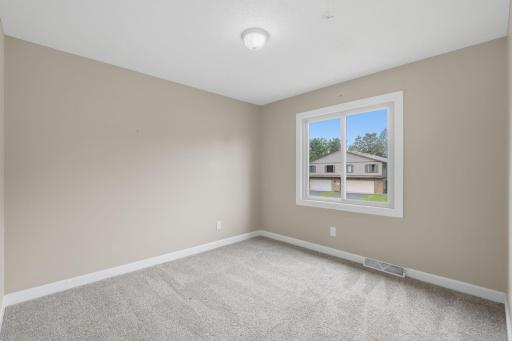 4250 Thornhill Lane, Vadnais Heights, MN 55127