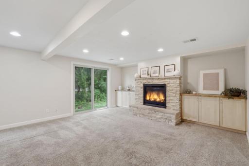 4250 Thornhill Lane, Vadnais Heights, MN 55127