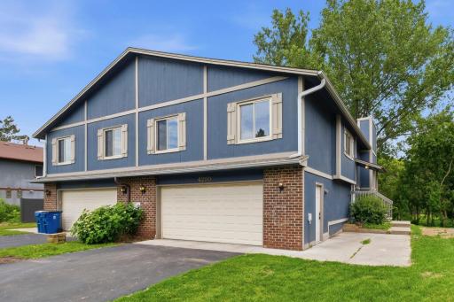 4250 Thornhill Lane, Vadnais Heights, MN 55127