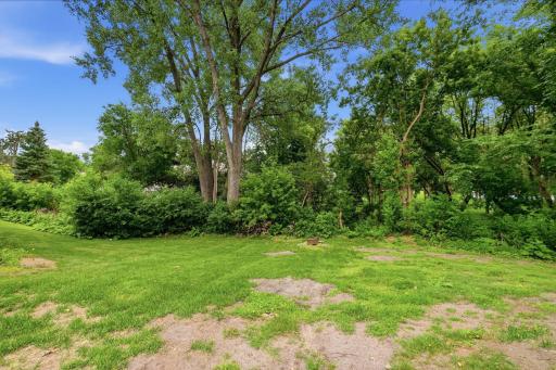 4250 Thornhill Lane, Vadnais Heights, MN 55127