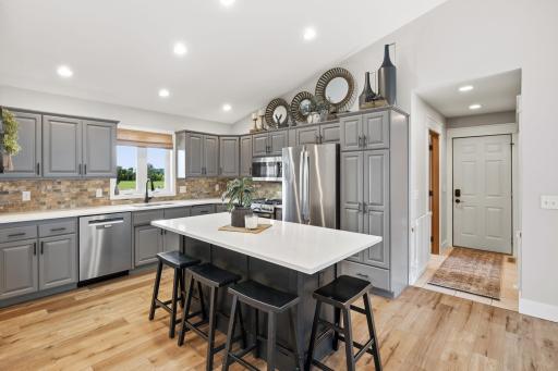 19436 Memory Circle, Hutchinson, MN 55350