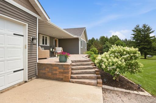 19436 Memory Circle, Hutchinson, MN 55350